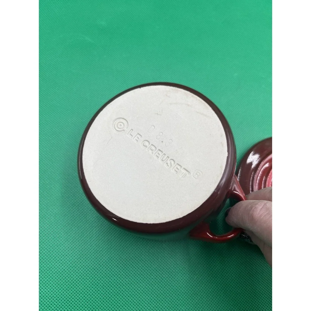 Le Creuset 8 oz Petite Round Casserole 4